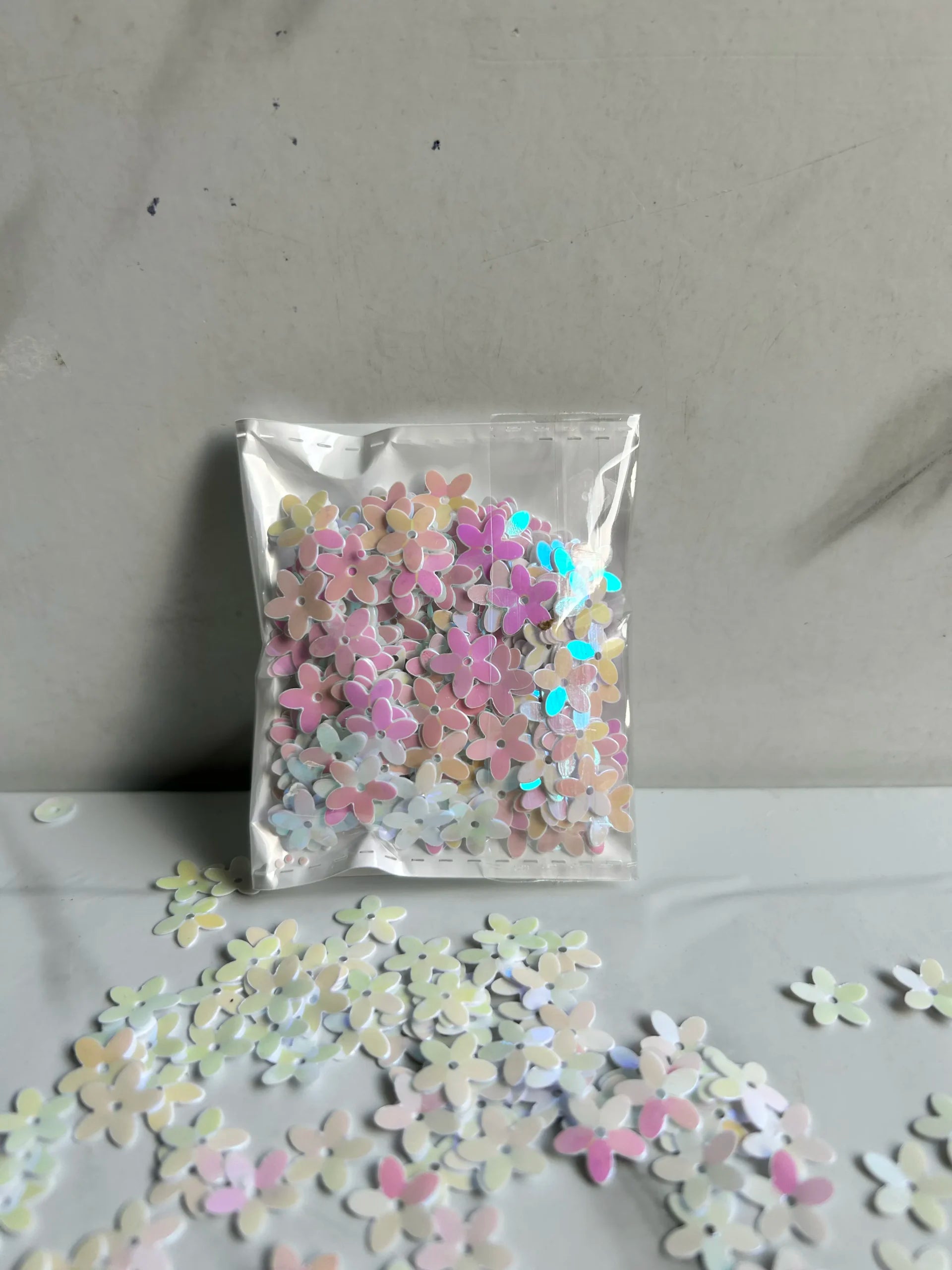 White-Multi Flower Sequins-10G