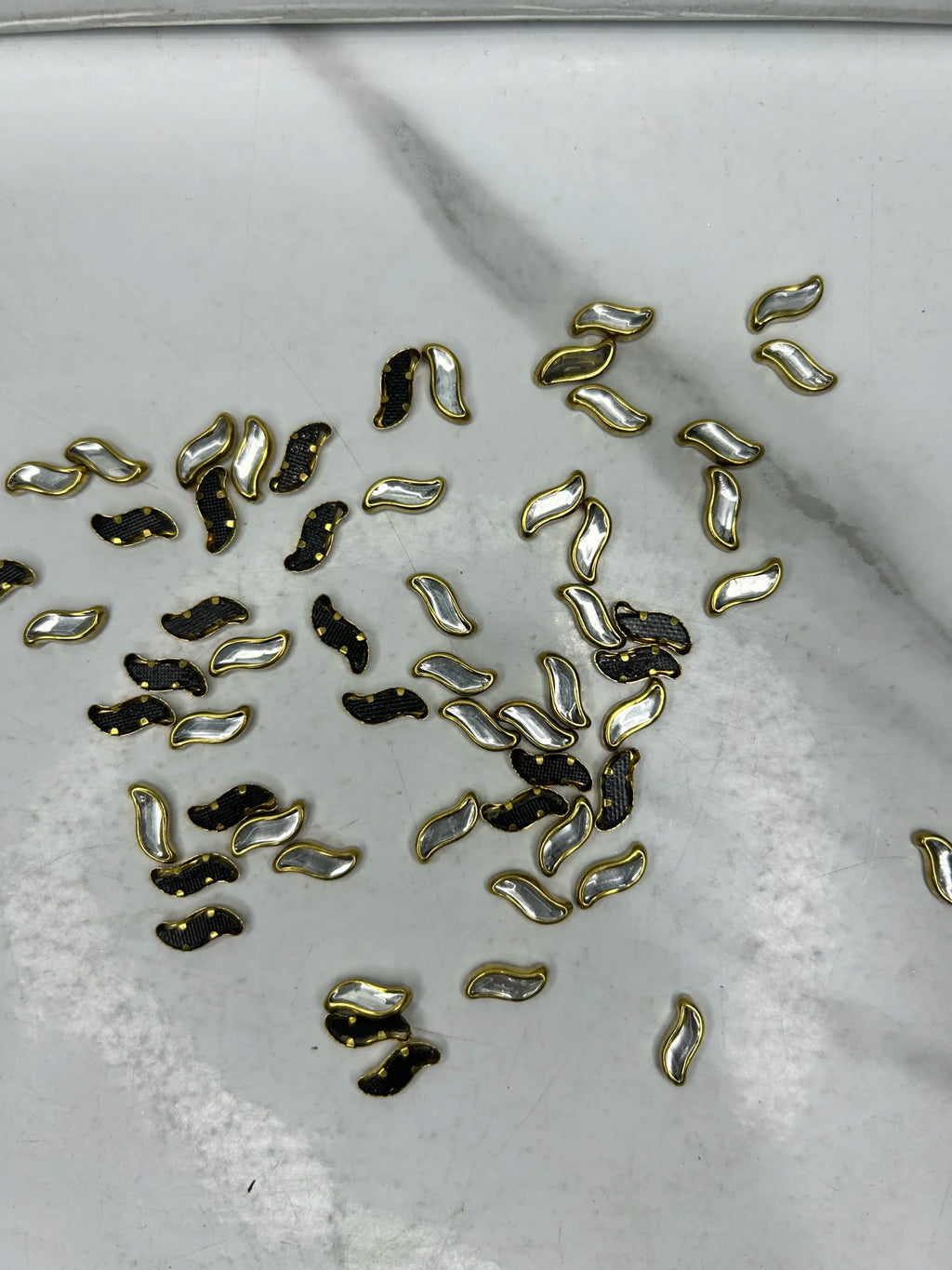 Small-S Shape Kundan (10G)