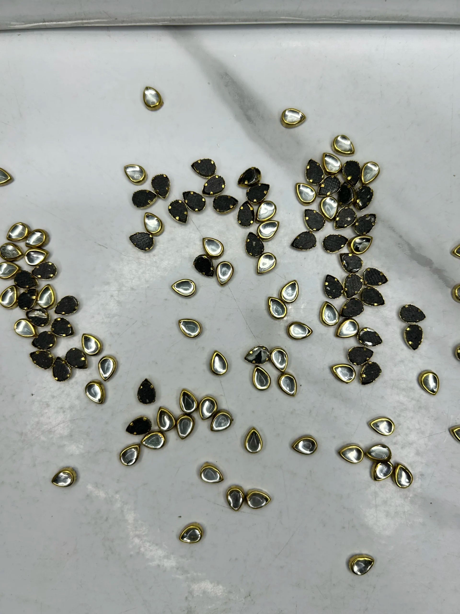 Small-Drop Kundan (10G)