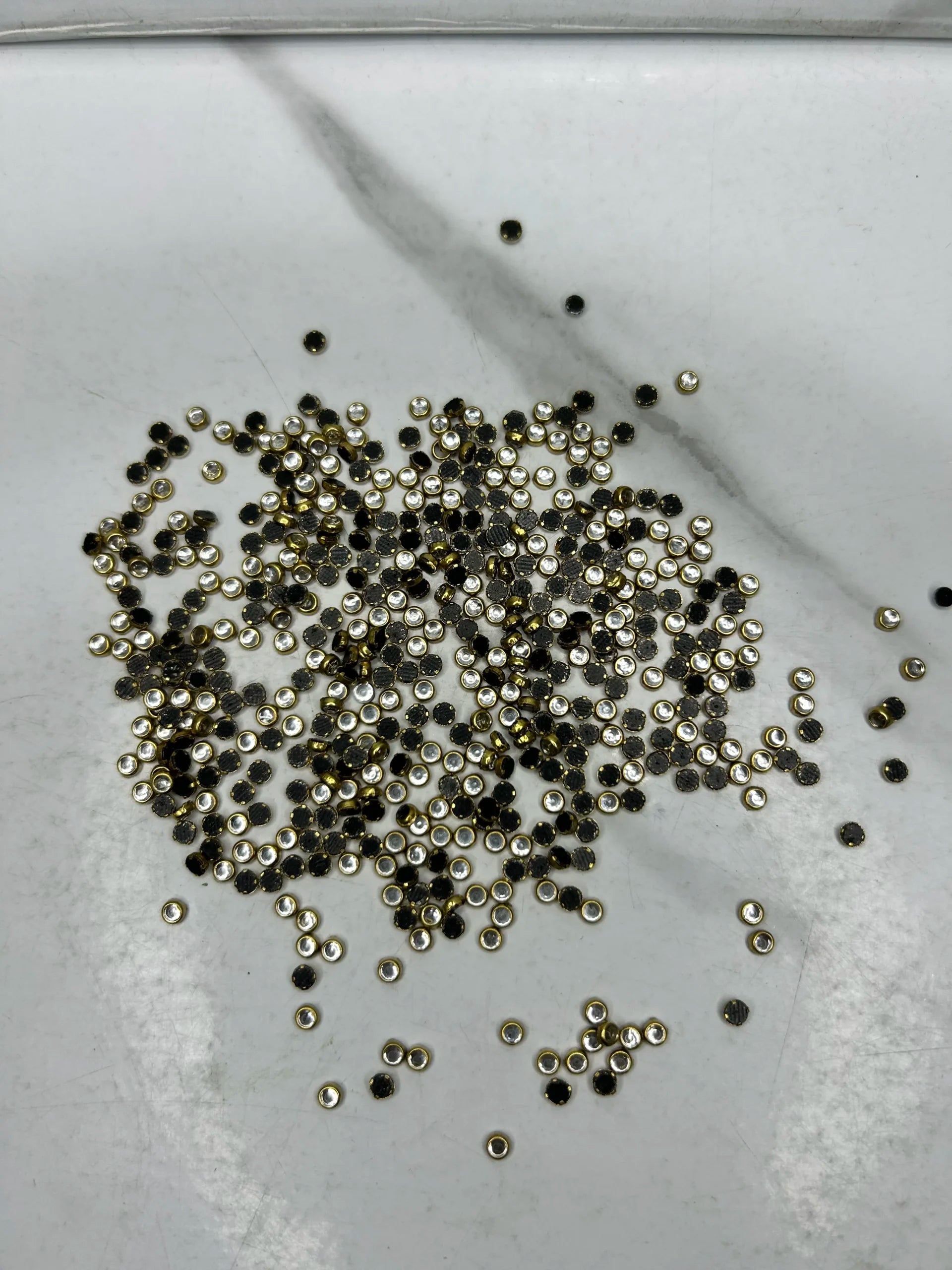 Tiny-Round Kundan (10G)