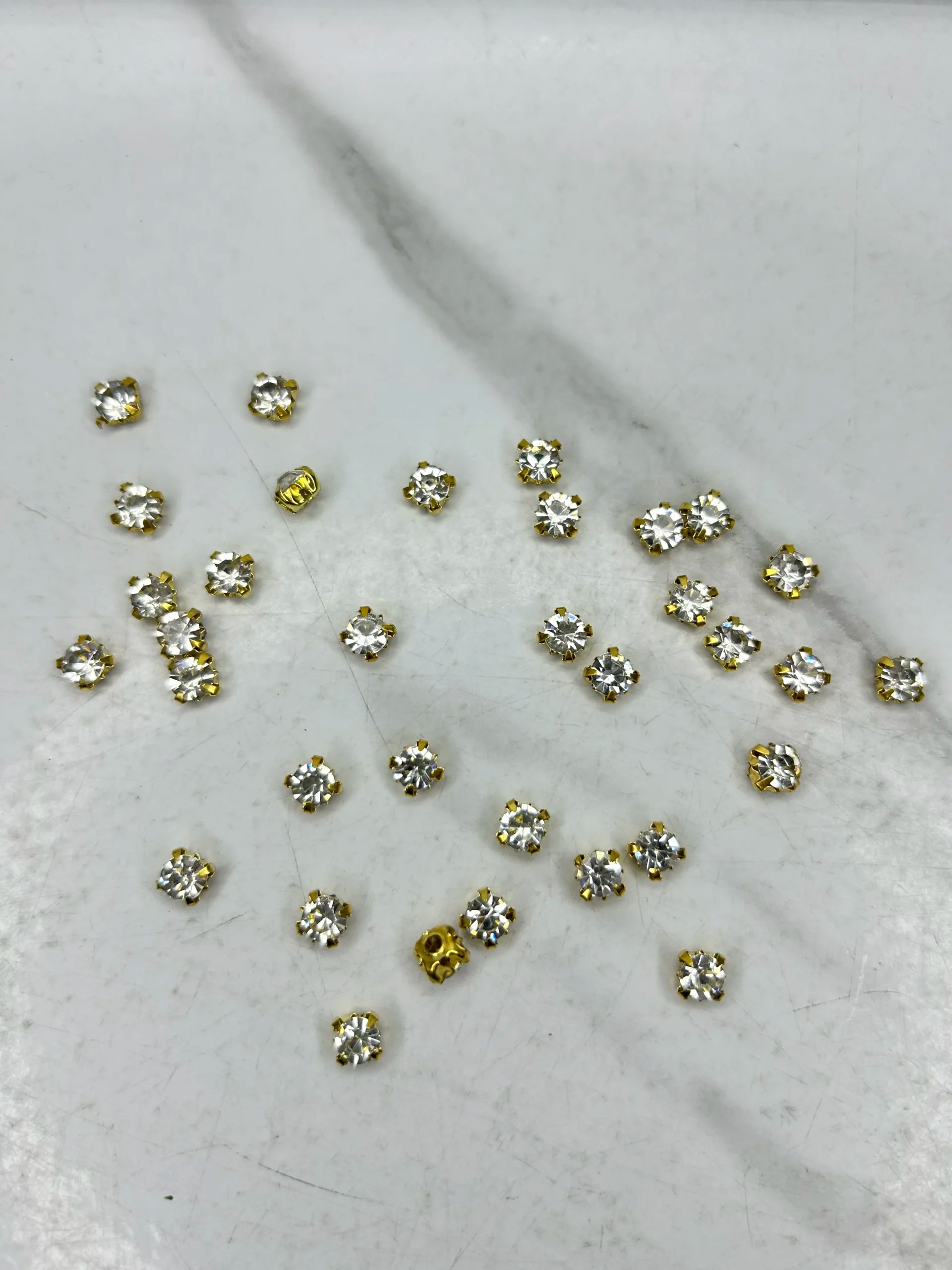 Silver-Golden Base Medium Koli Wala Nug (14G)