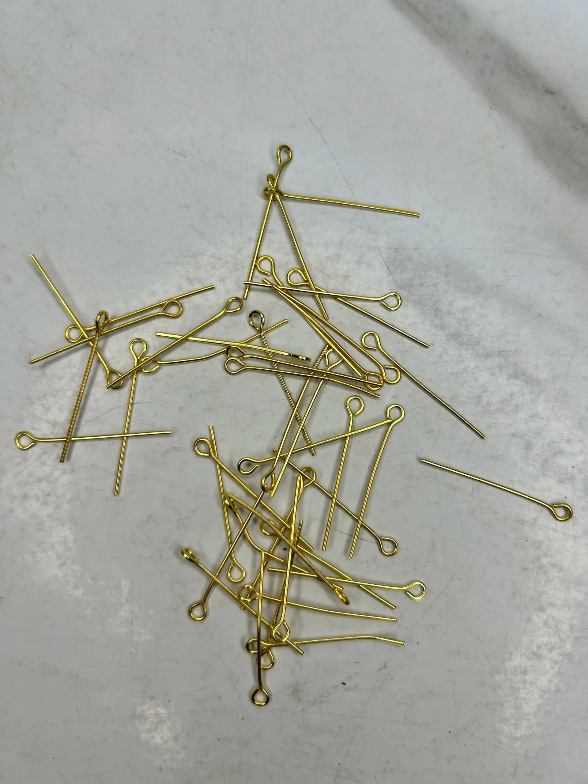 Golden-Loops Pin (10G)