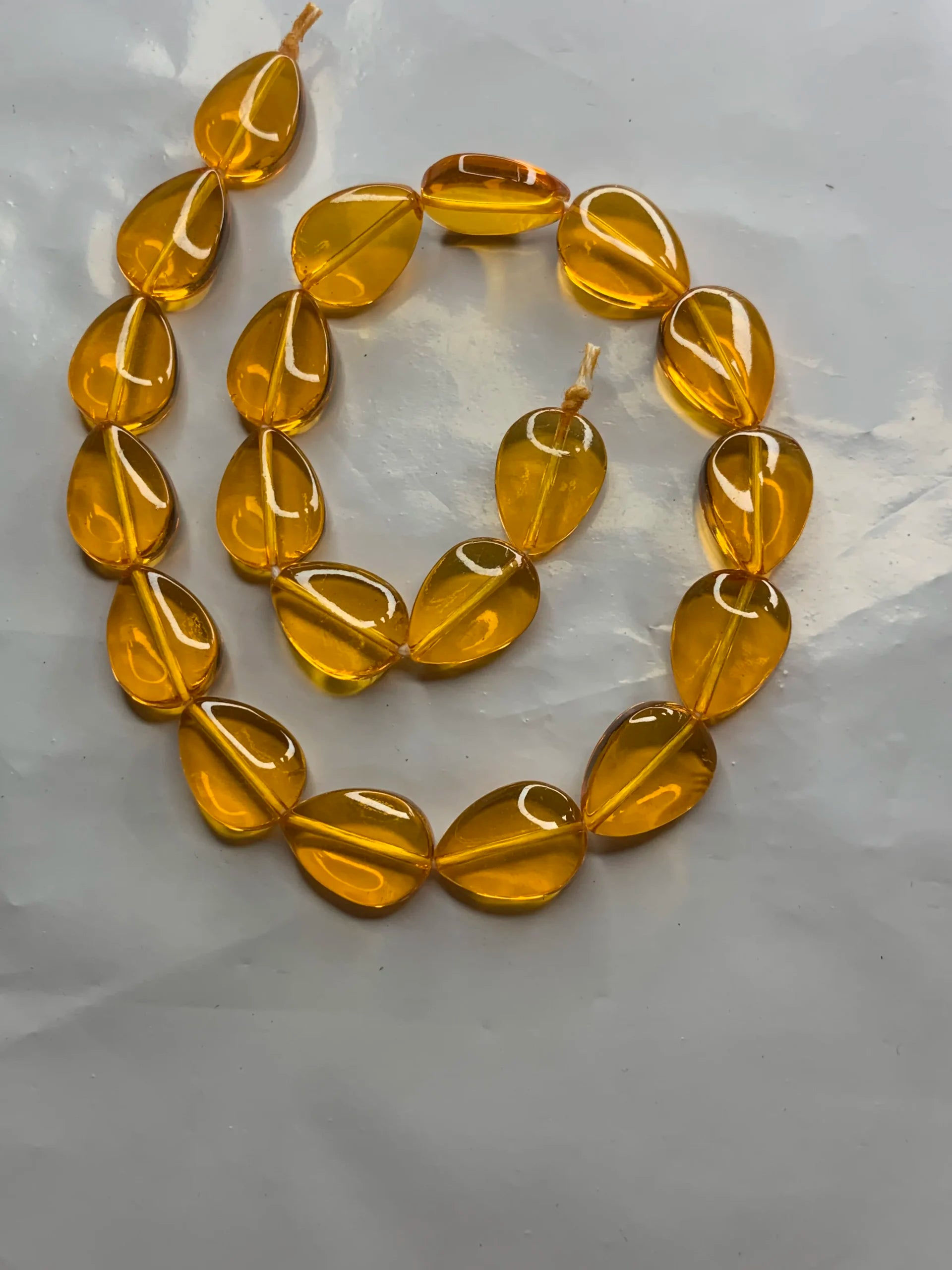 Amber-Flat Drop Beads (20Pcs)