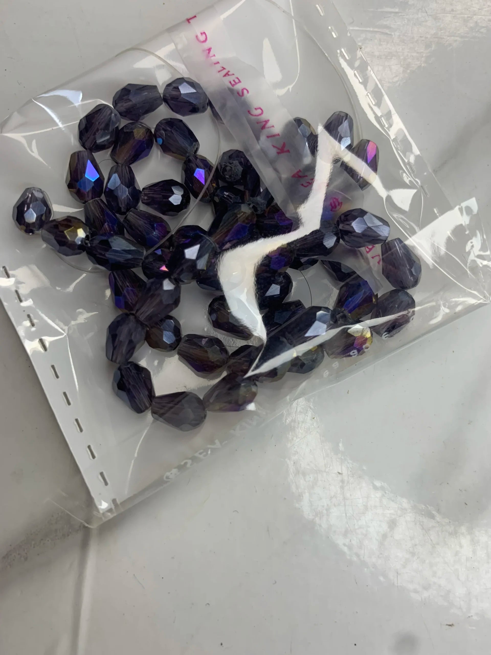 DarkBlue-Crystal Drop Medium (One-String)