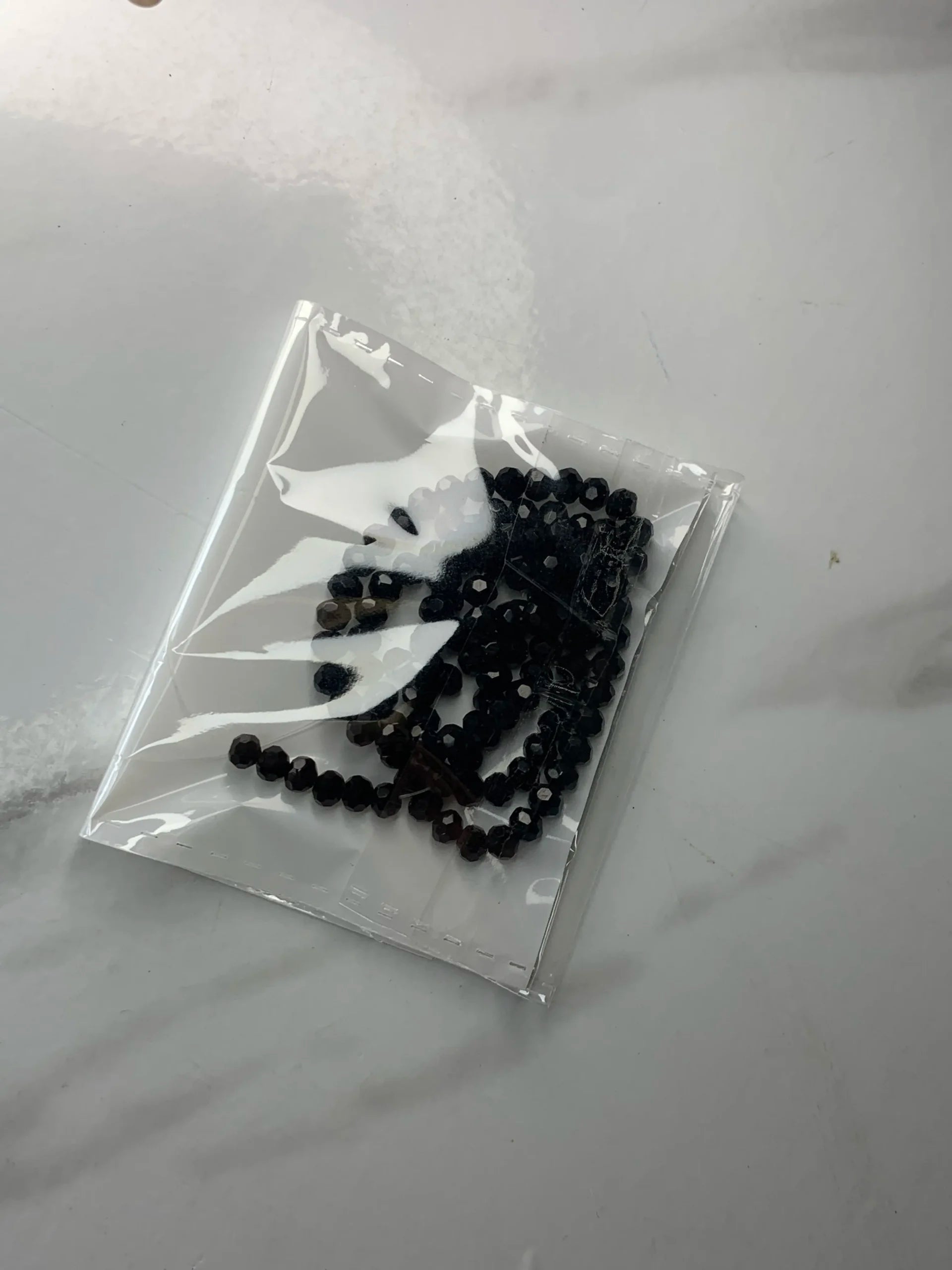 4mm-Black Matte Pearl (One-String)