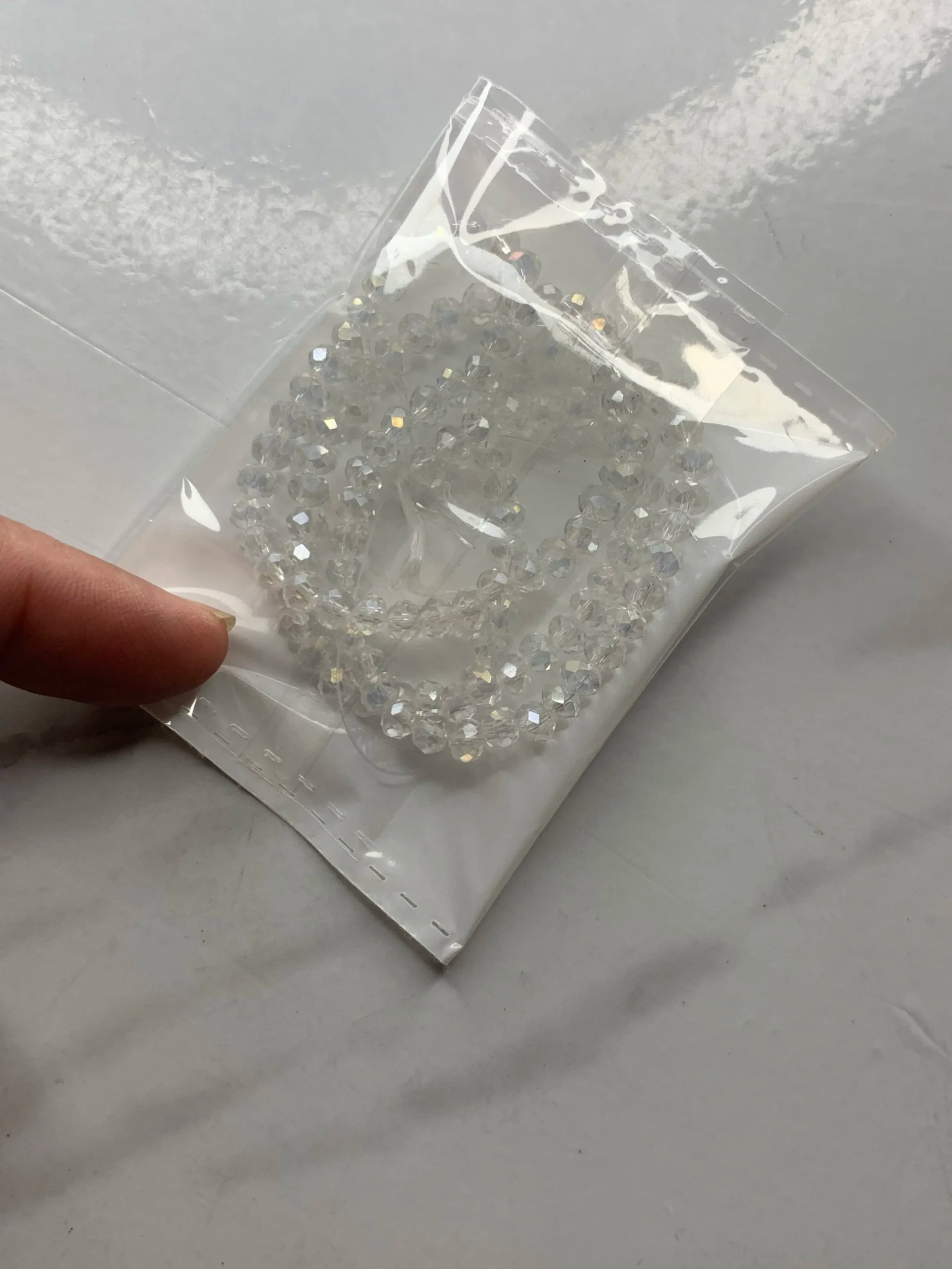 4mm-White Crystal (One-String)