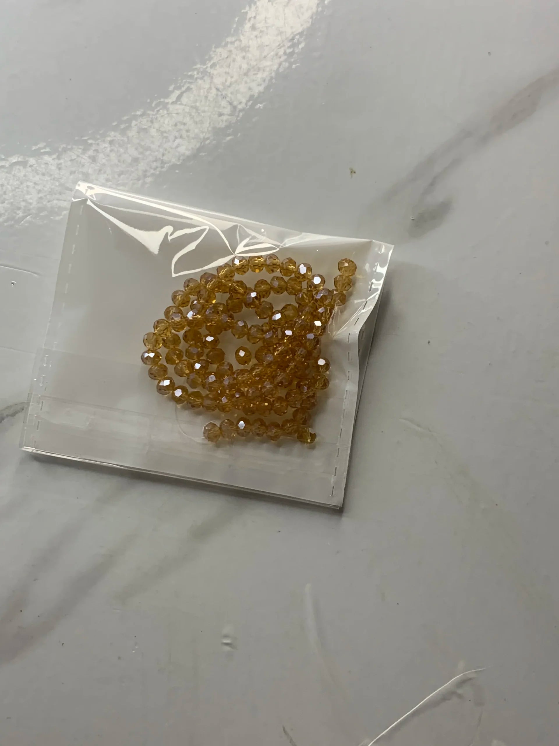 4mm-Champagne Crystal(One-String)