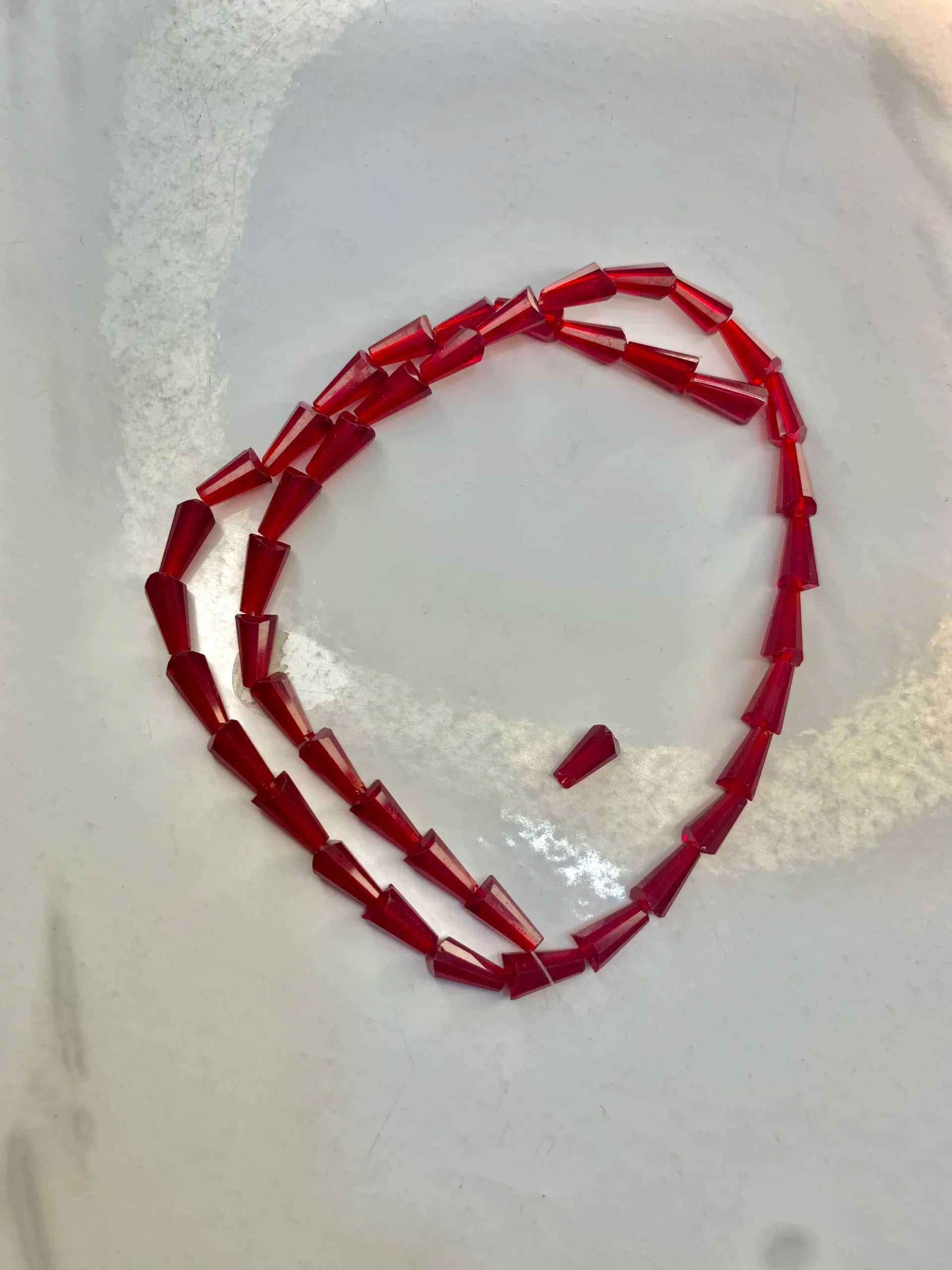 Red-Cone Beads Crystal (One-String)