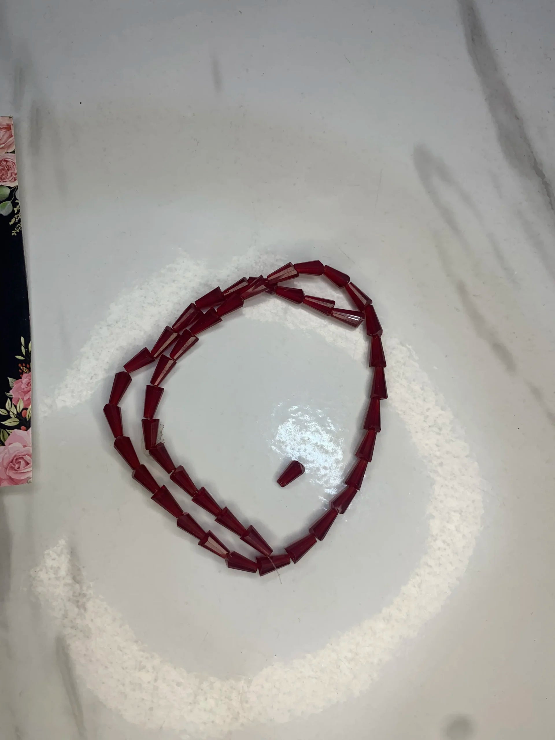 Maroon-Cone Beads Crystal (One-String)