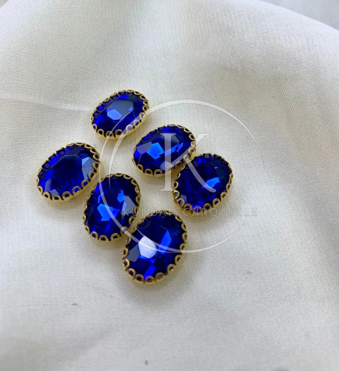 Blue Oval-Stone Golden Base Medium ( 6Pcs )