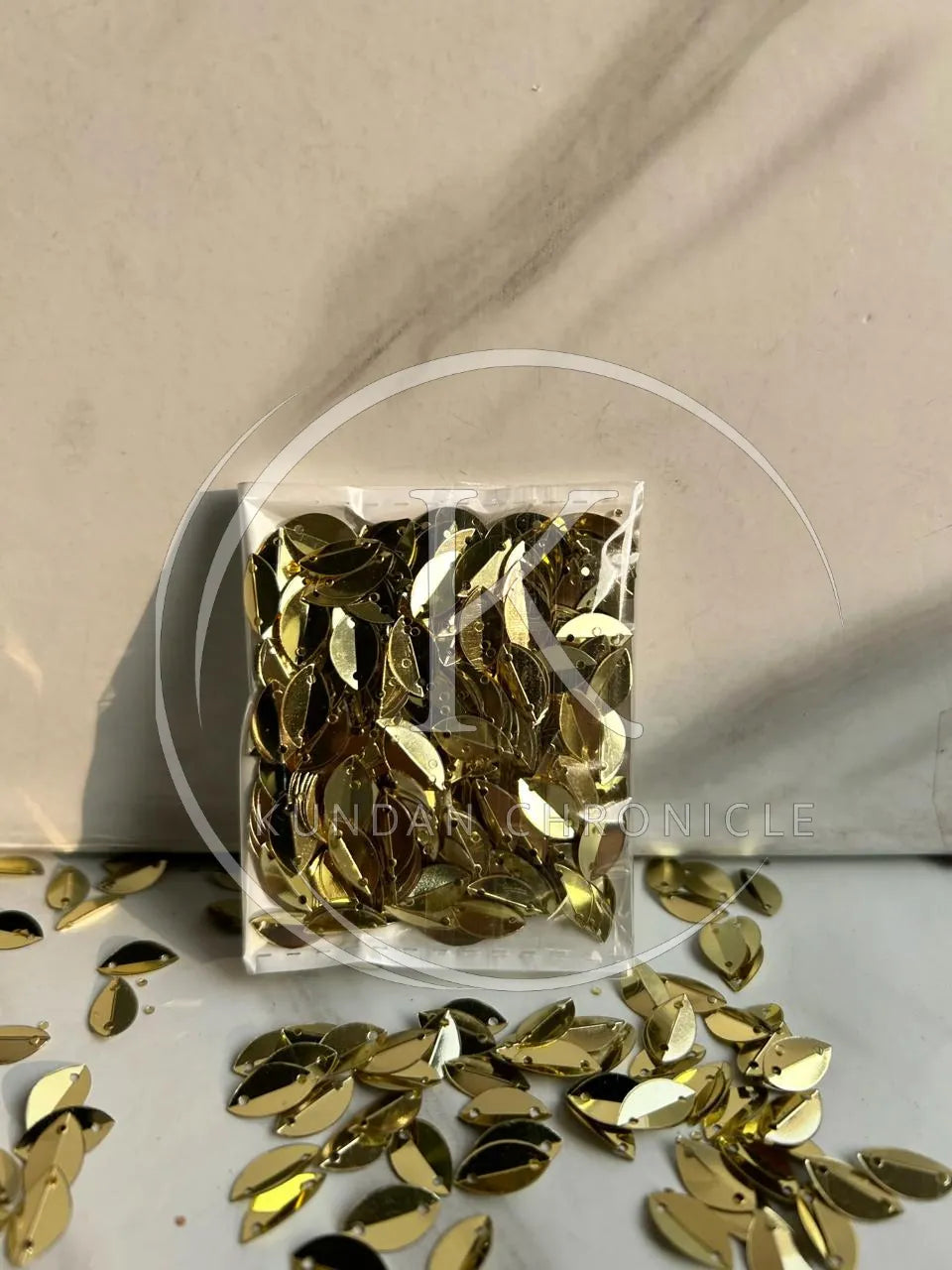 Leaf Sequins Gold-10G