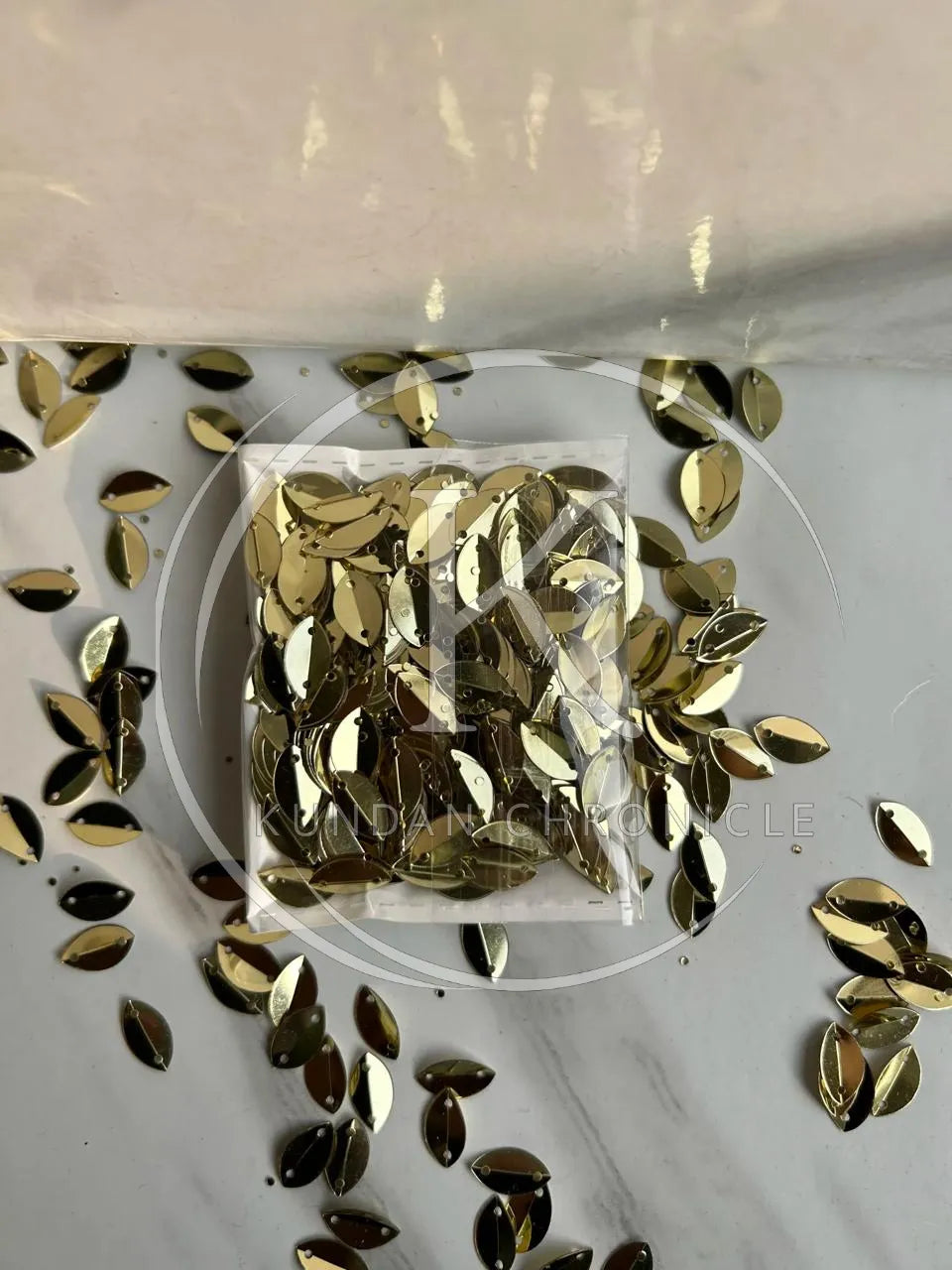 Leaf Sequins Gold-10G