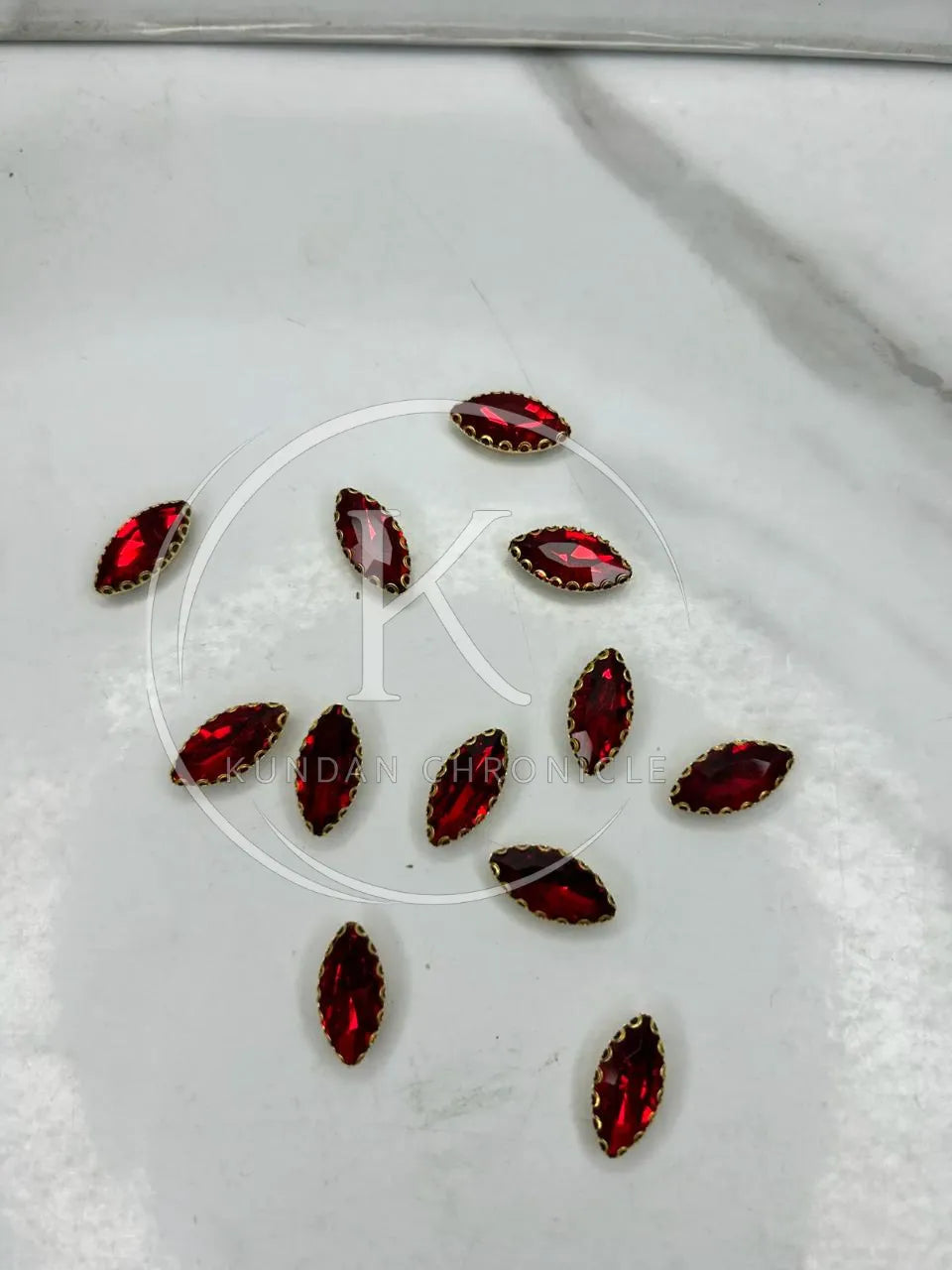 Red Boat-Shape Glass Stone (Regular)-12Pcs
