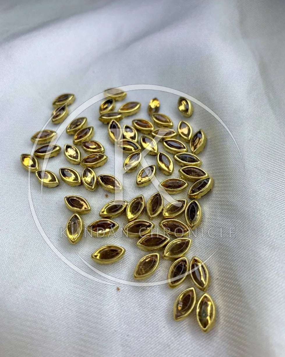 Medium-Golden Kundan Leaves (10G)