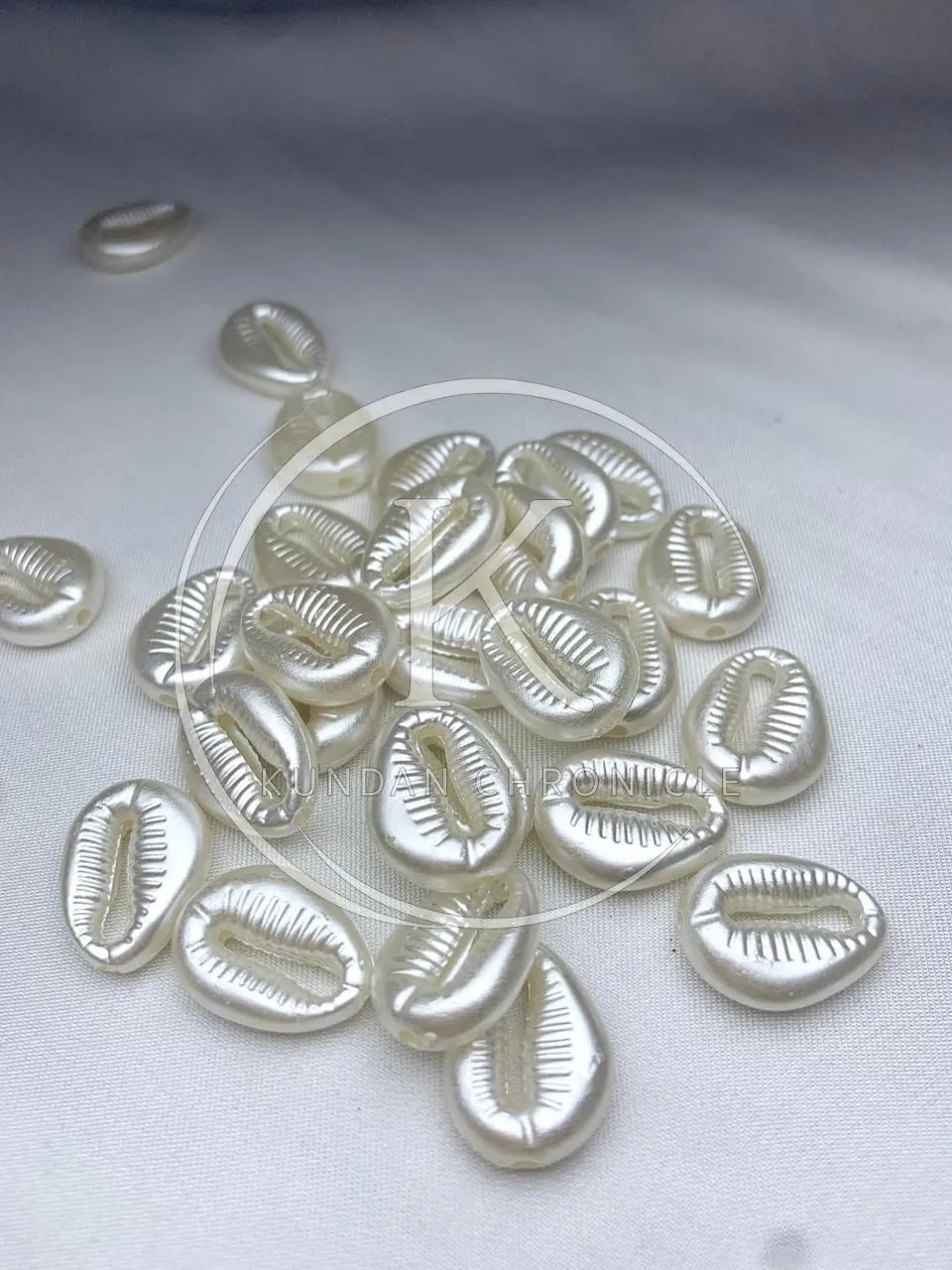 White Plastic Shells-20G