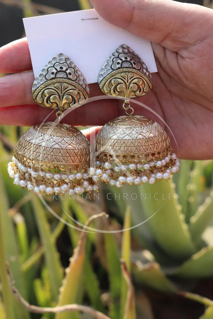 Sunehri Virsa Jhumkay