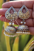 Mehr-e-Jahan Jhumkay
