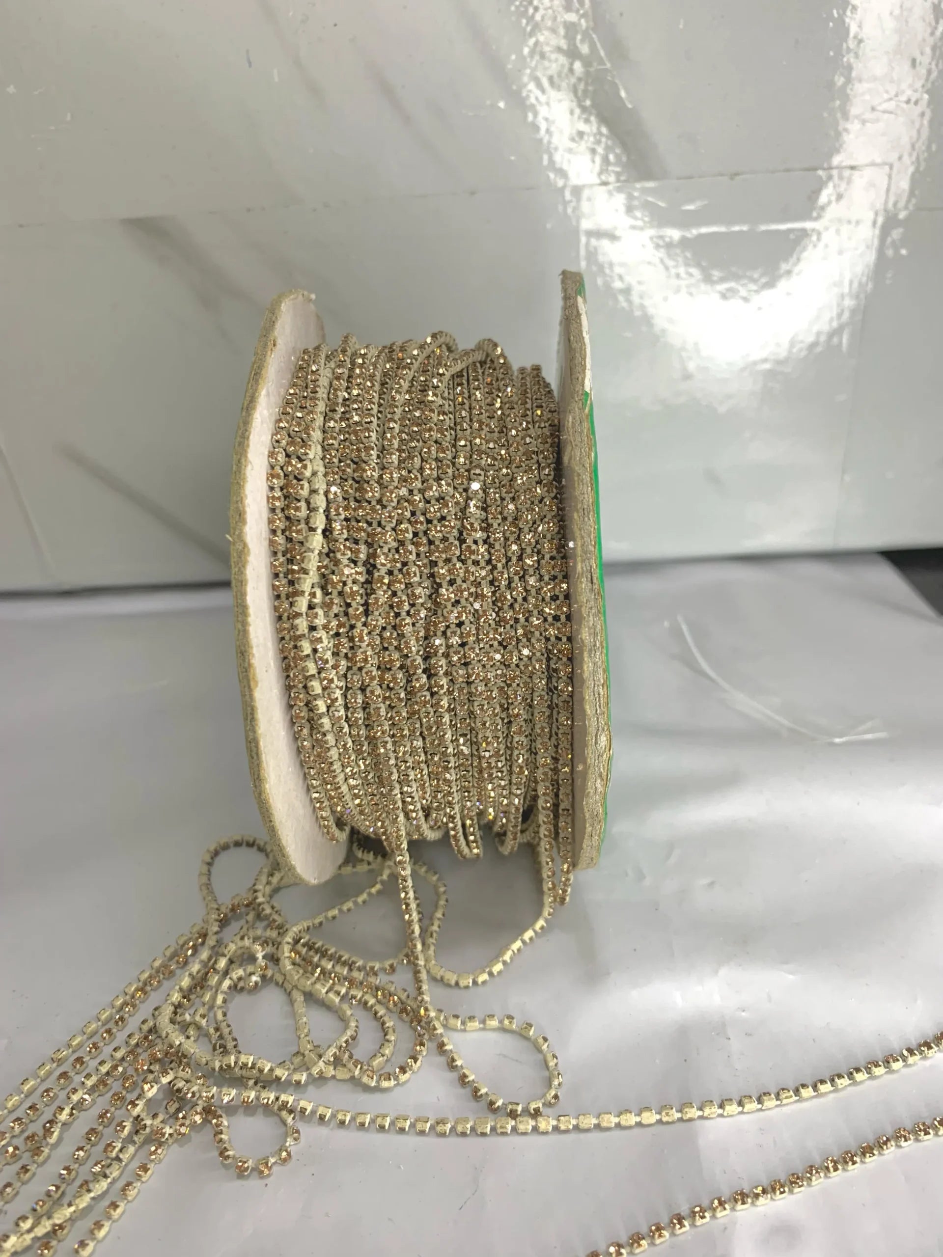 Champagne-White Base Rhine Stone Chain (1Yard)