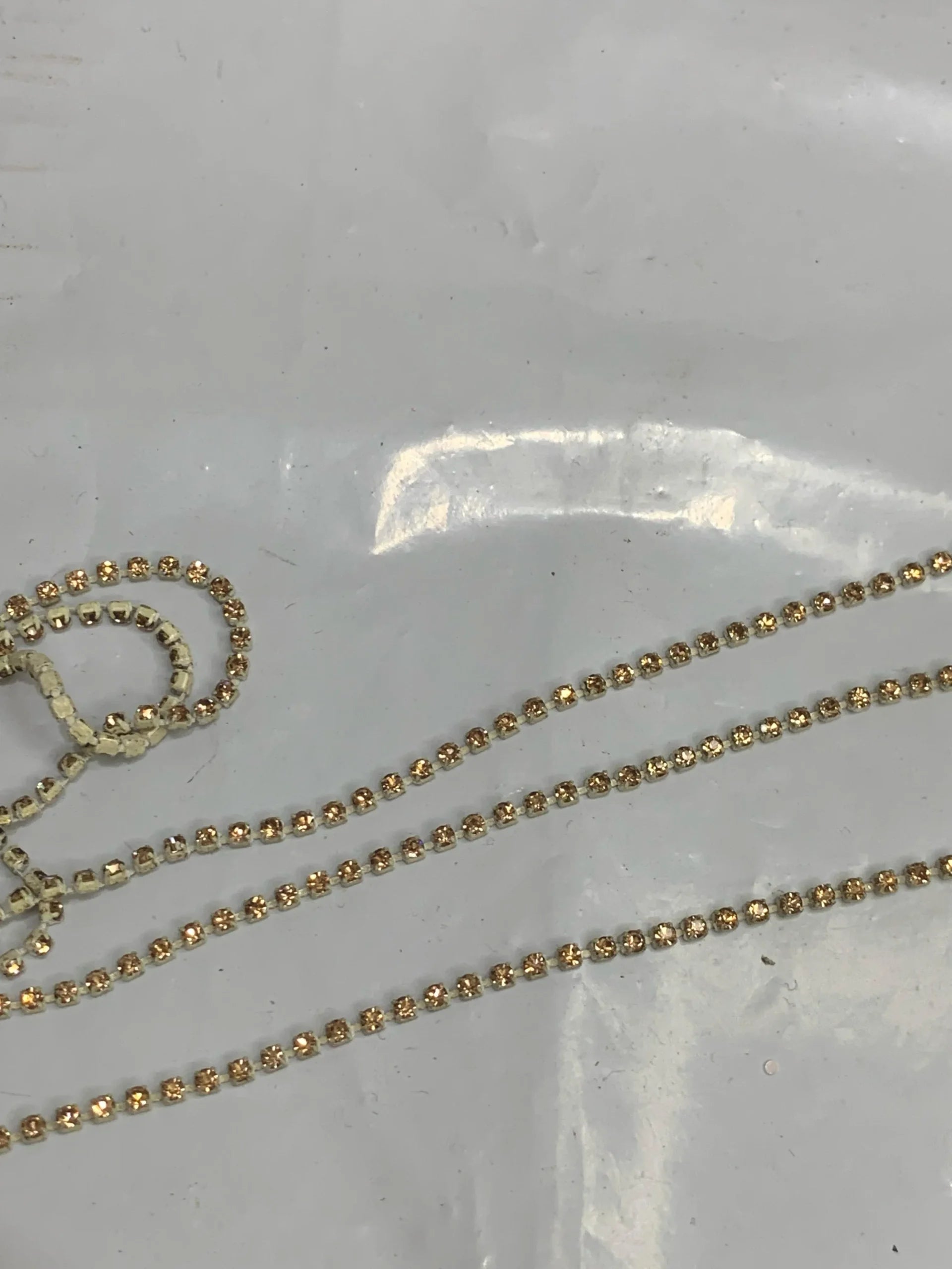 Champagne-White Base Rhine Stone Chain (1Yard)