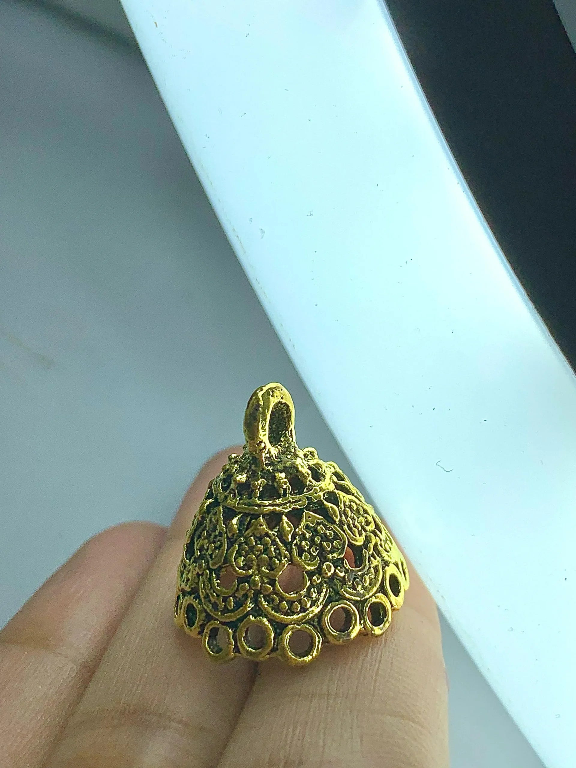 Golden-Chumki Pair (Medium)
