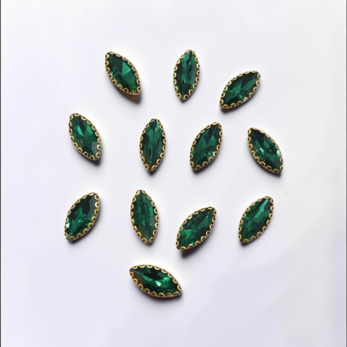 Green Boat Shape Glass Stone-12 Pcs