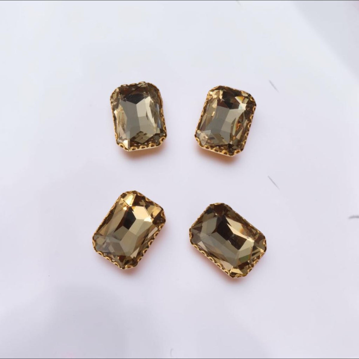 Champagne Rectangular Stone Large-4 Pcs
