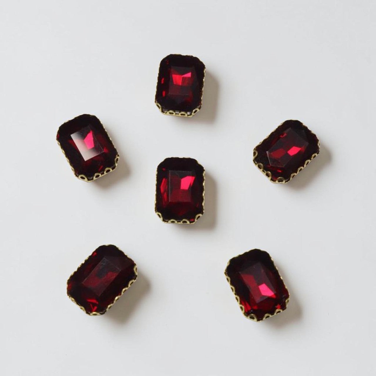 Red Rectangular Stone Medium-6 Pcs